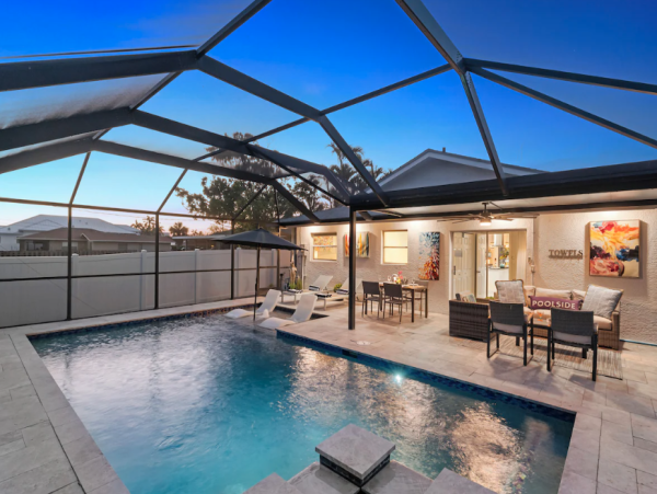 Lovely Naples Pool Home Walk Vanderbilt Beach